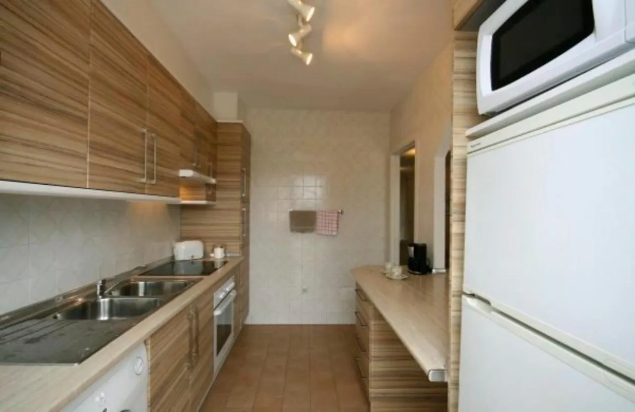 Holiday home Beautiful Townhouse Internet Air Con 5 Guests Villa Estepona Spain